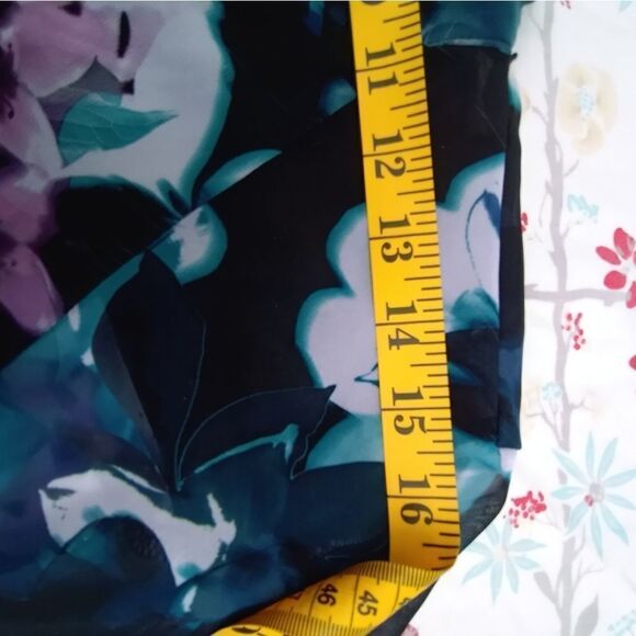 Jennifer Lopez Up-Down Women's Floral Lined Front Long Sleeve Blouse Size Large. - Picture 5 of 9